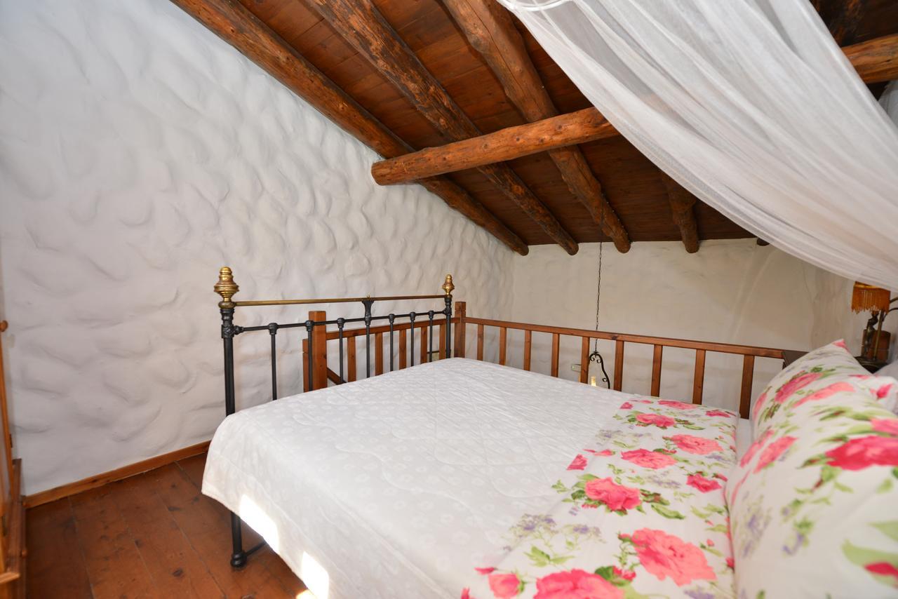 Apartament Viglatoras Sárkhos Zewnętrze zdjęcie