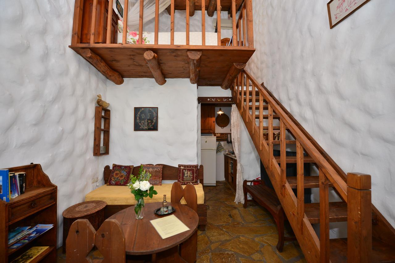 Apartament Viglatoras Sárkhos Zewnętrze zdjęcie